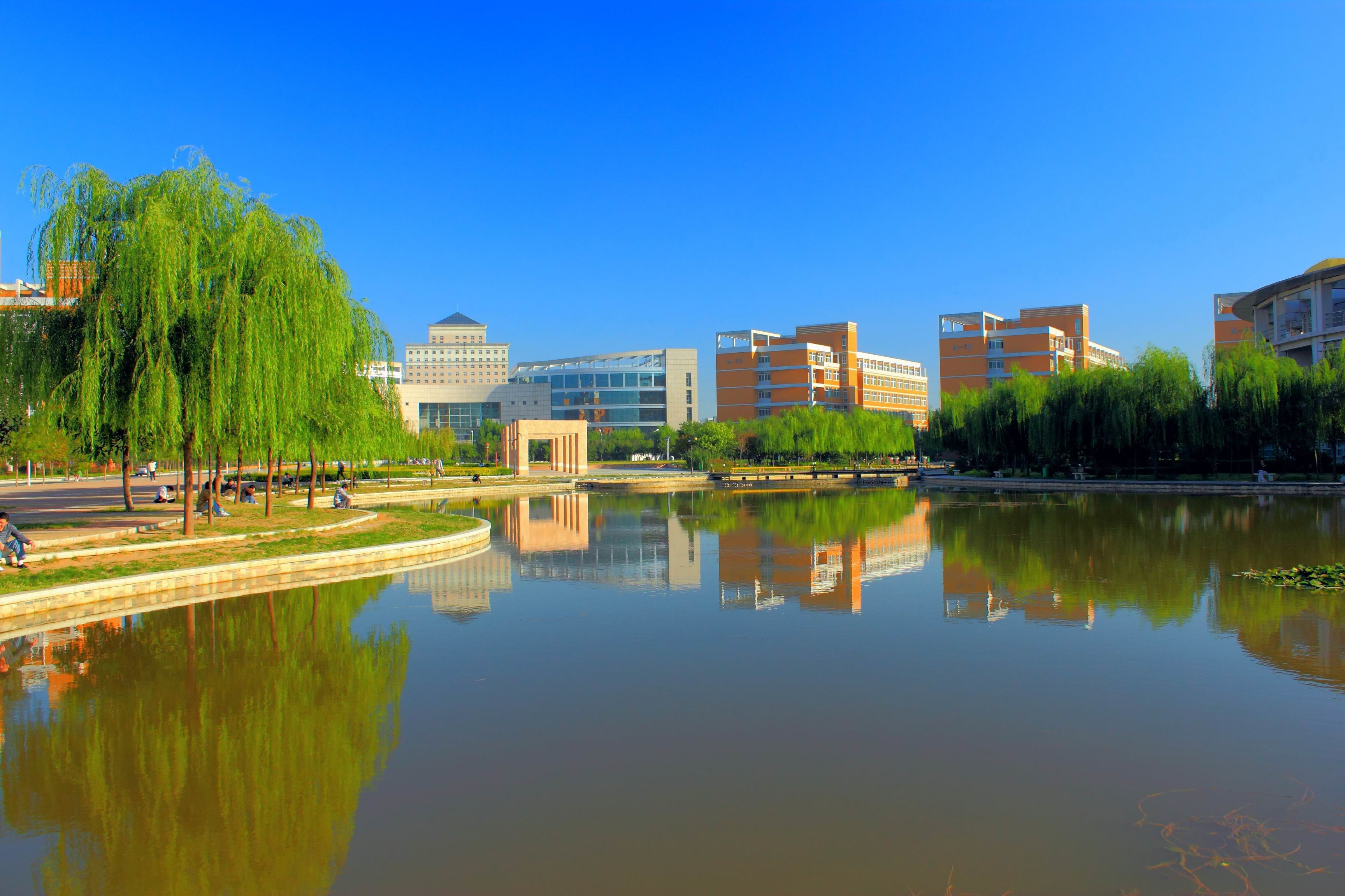 校园风光-安阳工学院