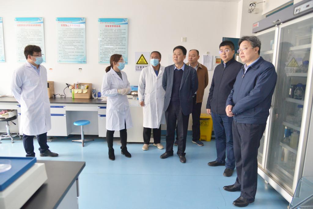 河南省科技厅副厅长徐宗勤一行莅临我校调研指导工作