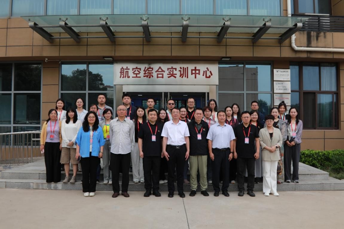 赛尔网络有限公司到访安阳工学院交流