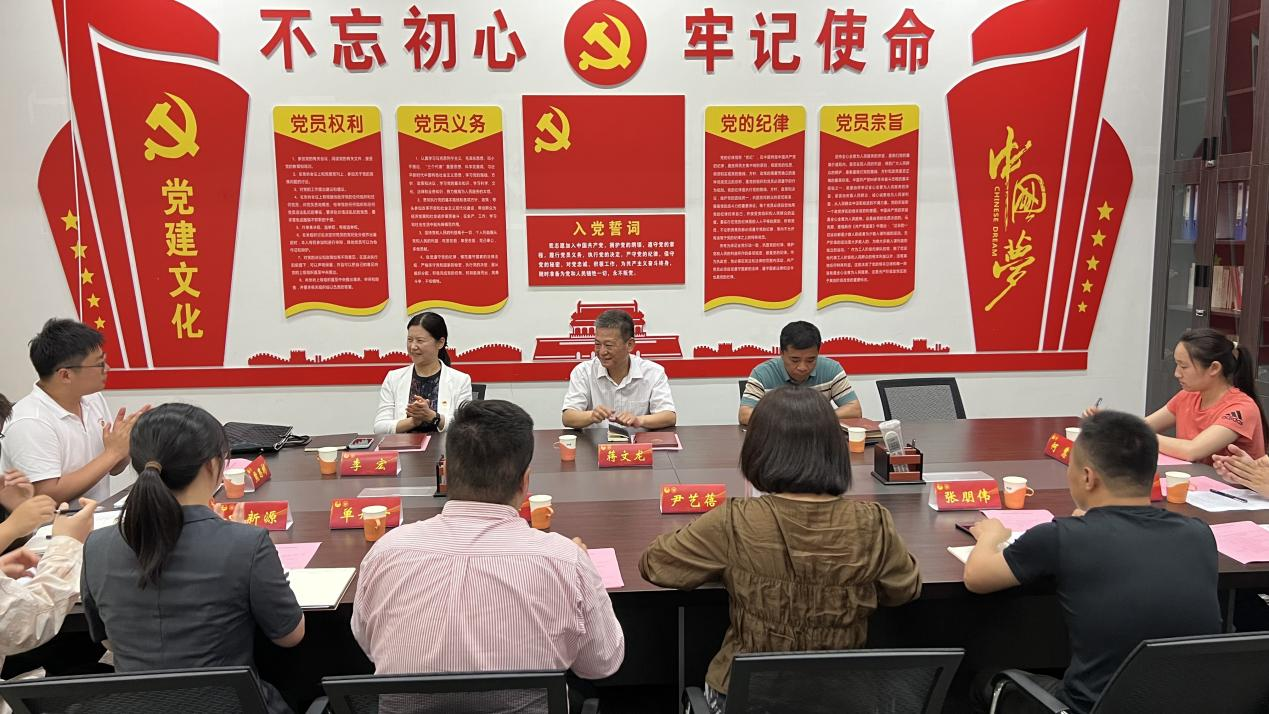 副校长蒋文龙到校团委开展座谈调研-安阳工学院